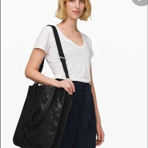 Lululemon Now and always tote